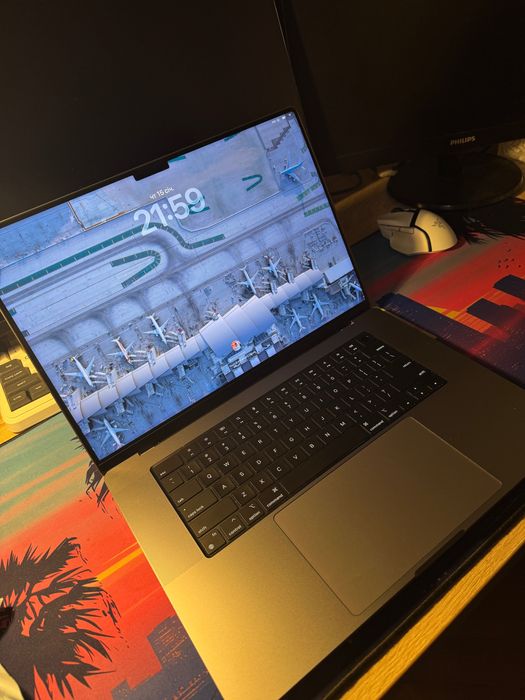 MacBook pro m1 pro 16" 16/512