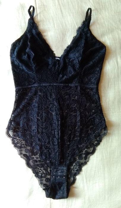 Body em renda T S