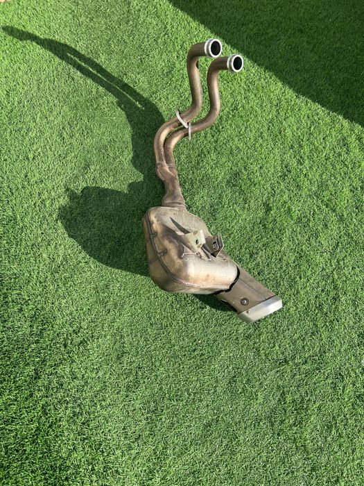 Escape  original completo MT 07