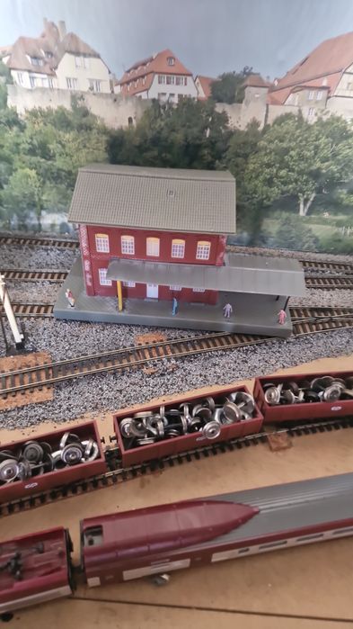 Comboios e decoracoes estações  ho novos envio ctt .