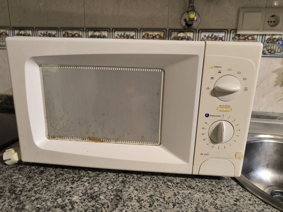 Microondas branco