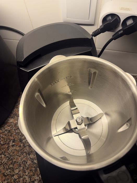 Monsieur Cuisine Compact