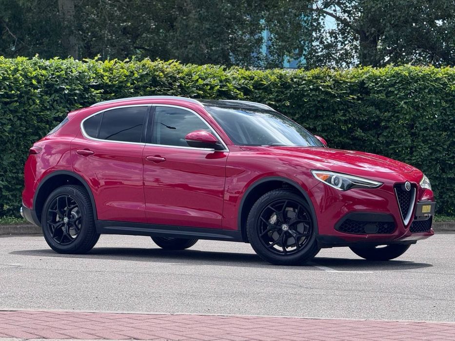 Alfa Romeo Stelvio 2018 року, 2.0 бензин автомат повний привід 116 т.км