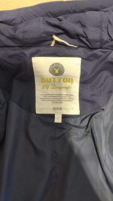 Пуховик жіночий .