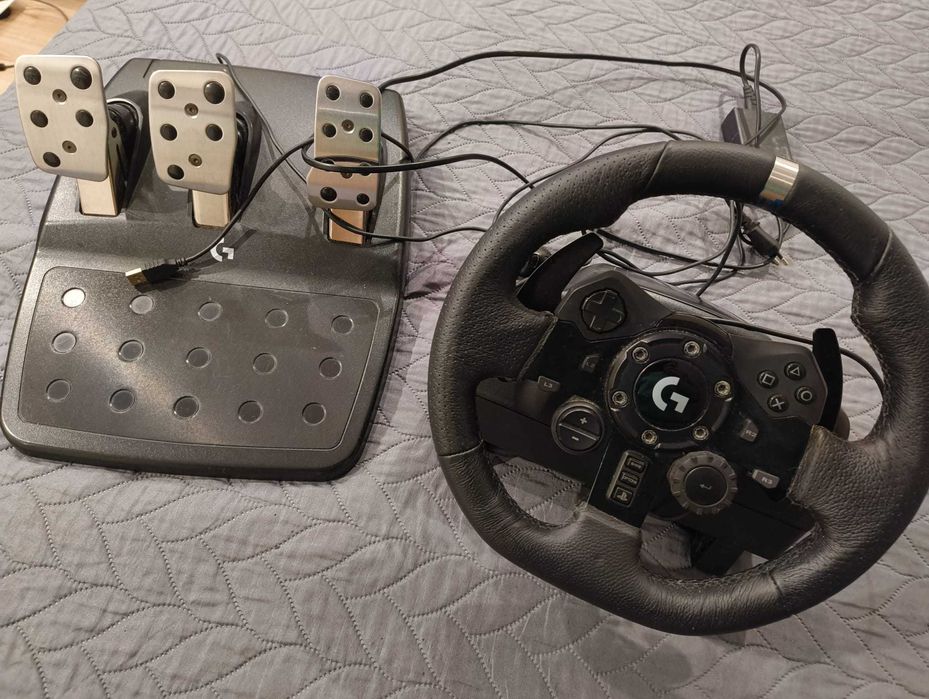 Volante Logitech G923 (PS5 / PS4 / PC) - C/ 4 Anos Garantia e em excelente estado