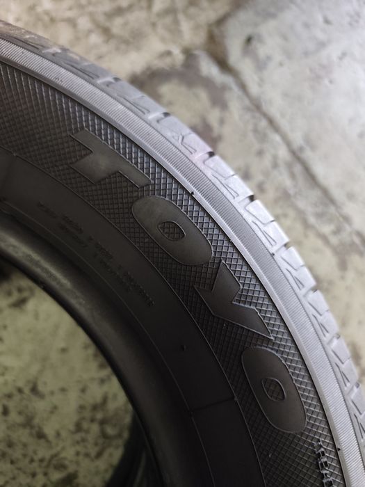 Pneus 165/70r13 Toyo Nano Energy 3 com 90% piso