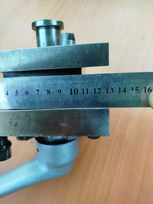 Різцетримач токарний станок 1К62