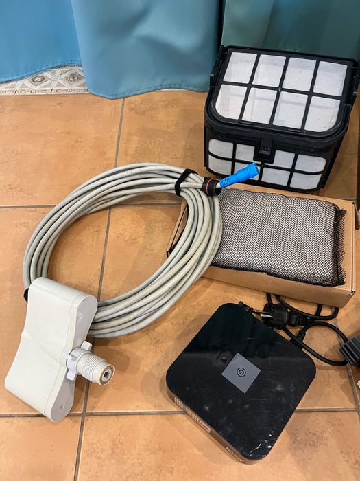 Robot czyszczący  basen TEBAS 7310