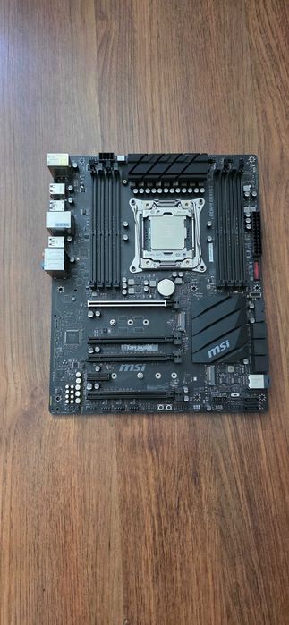 Комплект материнська плата msi raider x299 та процессор i9 7900x