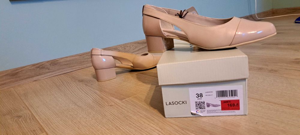 Czółenka skóra lasocki 38