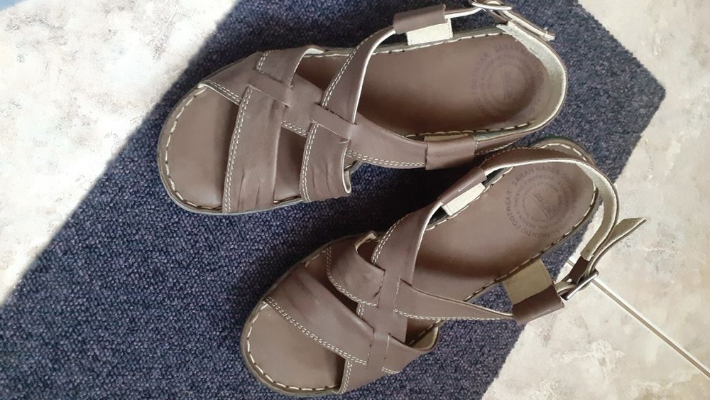 Buty na obcasie, nowe, 37