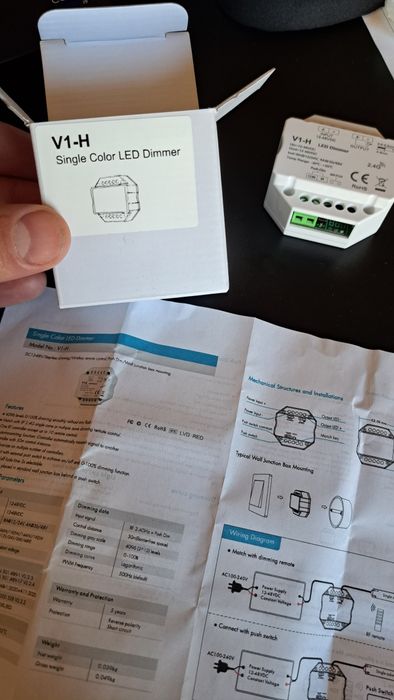 V1-H sciemniacz LED WiFi