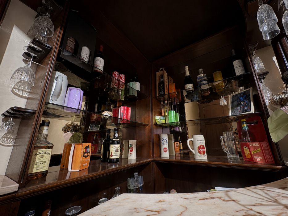 Bar Clássico em Madeira