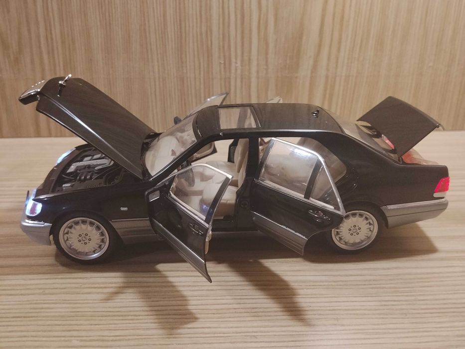 Модель Mercedes-Benz S320 W140 1:24 автоэксперт металл свет звук инерция мерс Кабан машинка