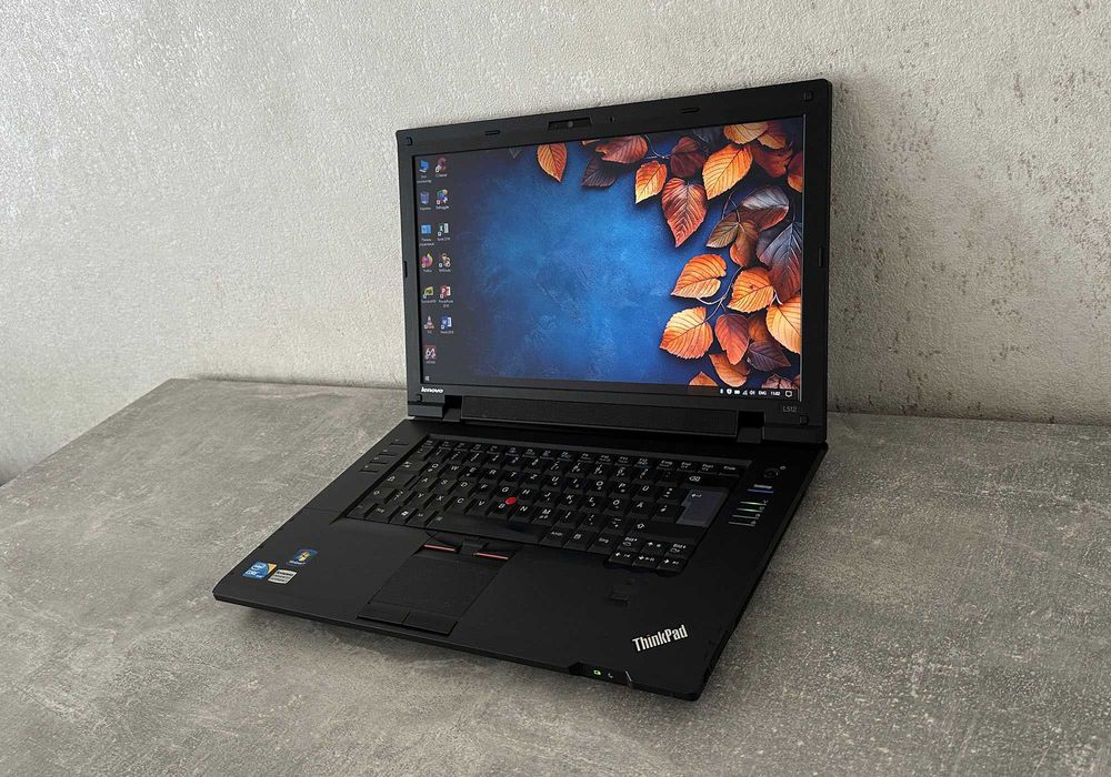 Ноутбук Lenovo ThinkPad 15.6" LED / Core i3 / 6 GB DDR3 / 500 GB HDD