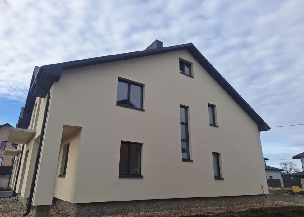 Будинок дуплекс