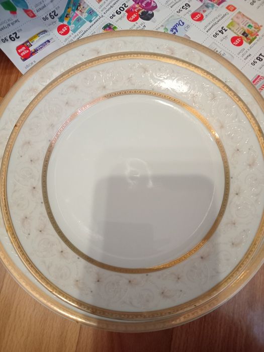 Продам тарелки блюда  разные