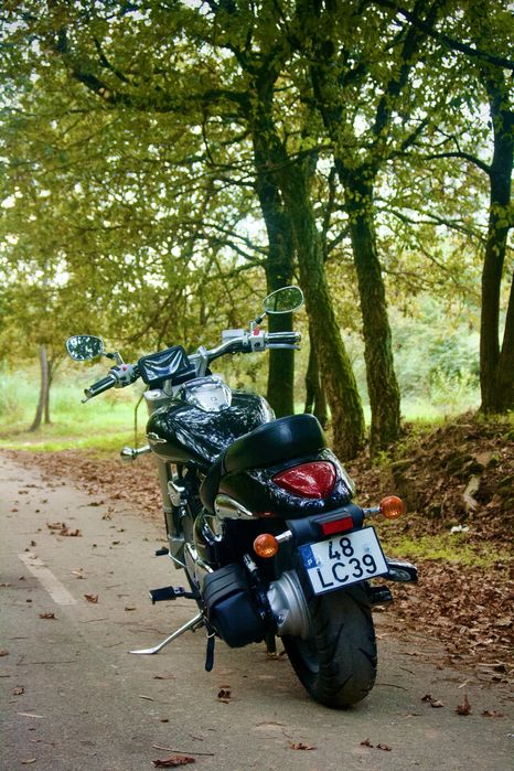 Vendo mota suzuki intruder m800