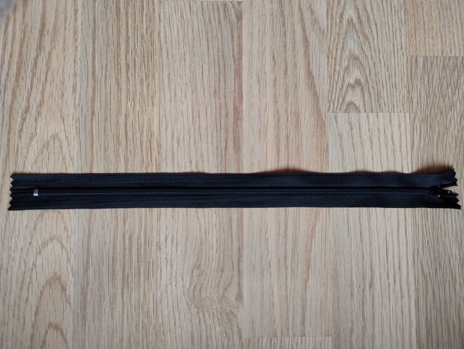 Zamek/suwak nierozdzielczy 30 cm - 39 sztuk