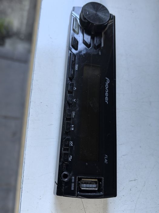 Radio Samochodowe Pionner CD USB Aux