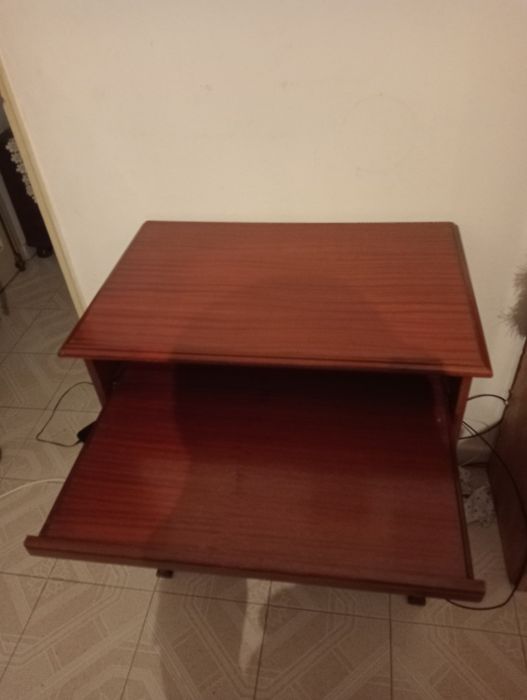 Mesa com cadeira para estudar - Urgente