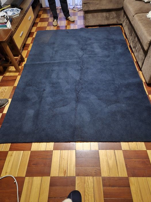 Carpete azul marinho