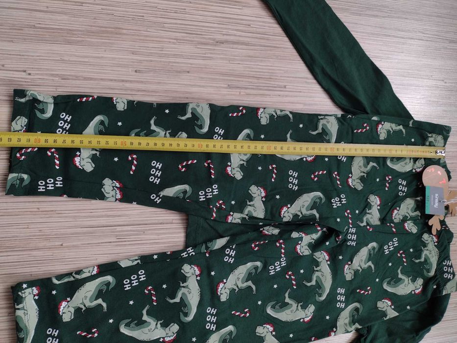 NOWA ~ SINSAY, rozmiar 122, piżama świąteczna