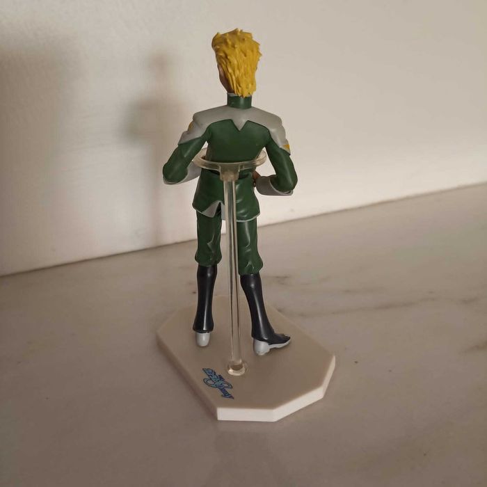 Gundam Destiny – Dearka Elsman Action Figure