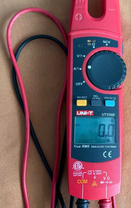 Miernik cyfrowy tester 200A Uni-T UT256B