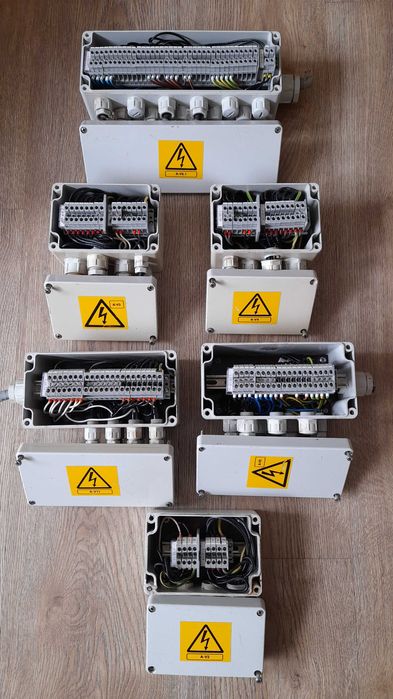 Puszka elektryczna (zestaw-komplet), rozgałęźna.