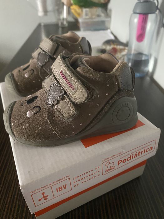 Sprzedam buty dziewczece