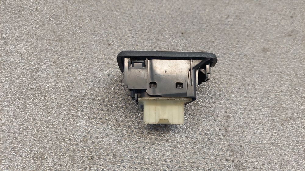 Comando / botão / interruptor vidros frente esquerdo DACIA Dokker Expr