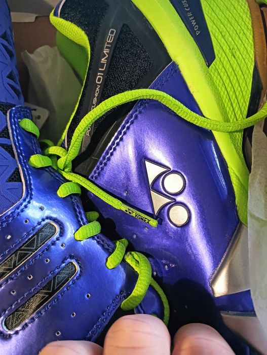 Yonex rozm 45.5 nowe