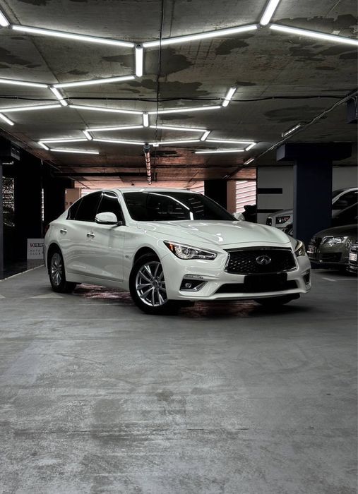 Продам. Infiniti q50 2018год.