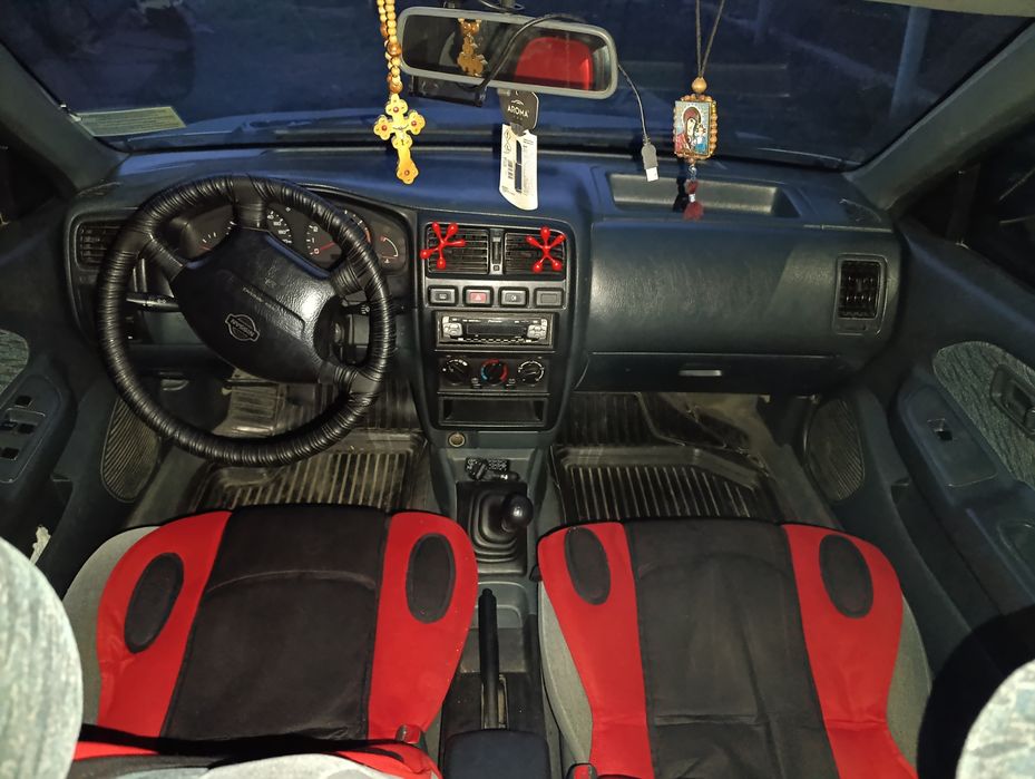 Nissan Almera n15