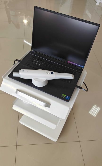 Skaner wewnątrzustny Medit i700w zestaw