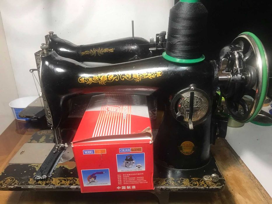 Швейна машина Подольск 2М, з ел. приводом, вдосконалена майстром