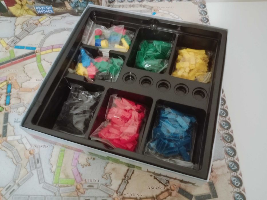 Ticket To Ride Europa - Jogo de Tabuleiro