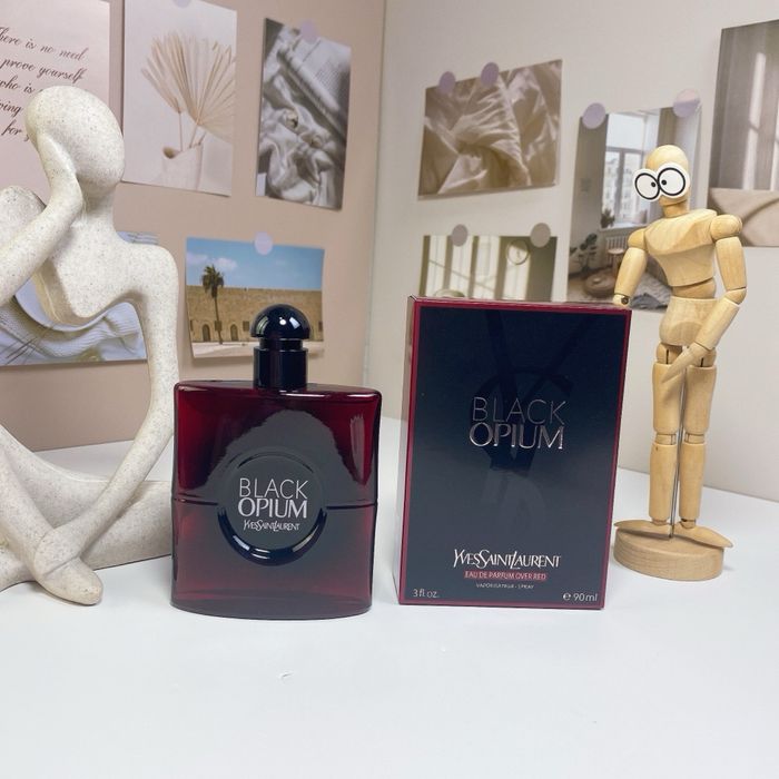 Парфум Yves Saint Laurent Black Opium Over Red