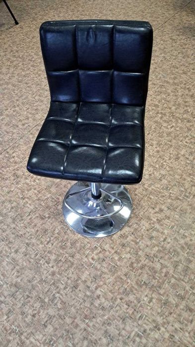 Барный стул-кресло как новый