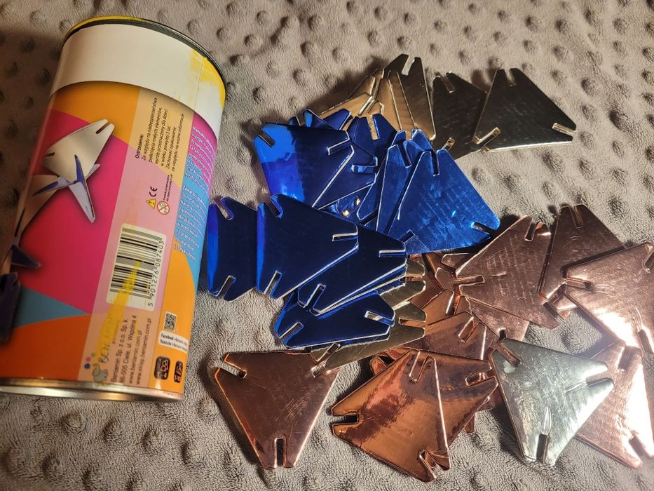 Triangles układanka przestrzenna Beniamin gratis puzzle Świnka Peppa