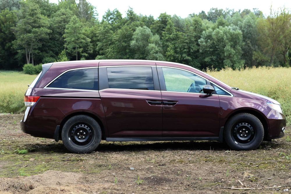 Samochód Honda Odyssey 2014