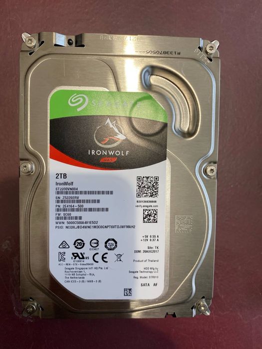 Новий жосткий диск 2тб, seagate ironwolf
