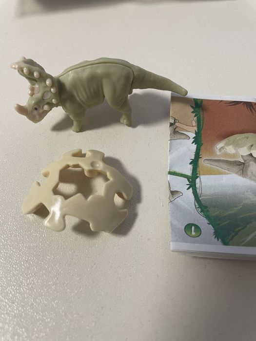 Кіндер іграшки обмін