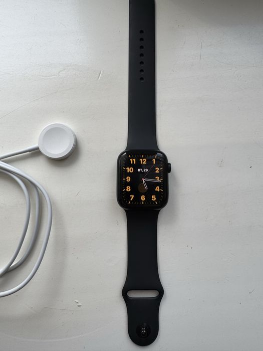 Продам Apple Watch