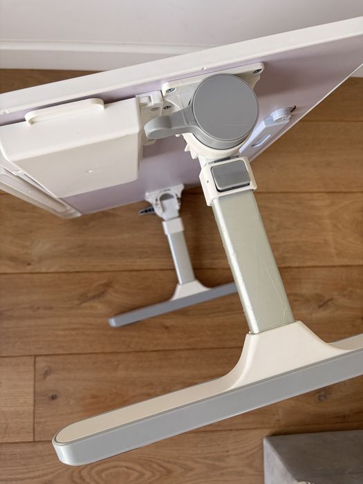 Stolik pod laptopa