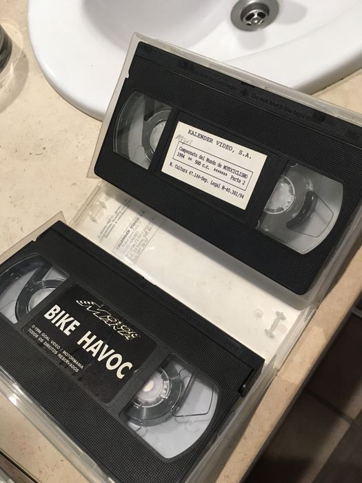 VHS varios com caixa