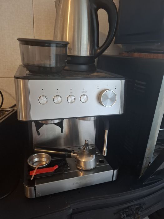 Maquina de café  com moinho de grãos