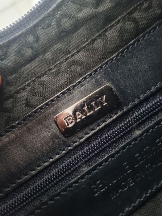 Granatowa torebka bally skórzana