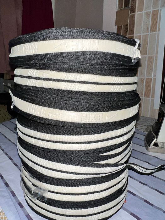 Лента лампасы Nike 50 м в рулоне